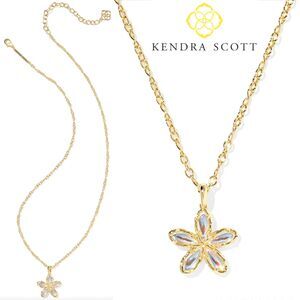 NWT Kendra Scott Kyla Flower Dichroic Glass Gold Pendant Necklace